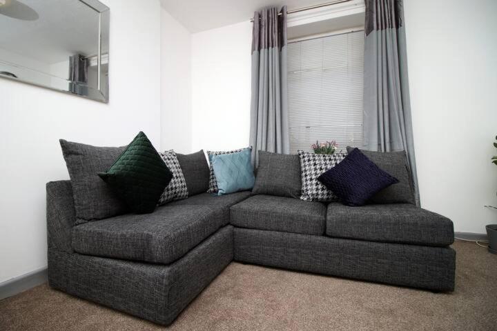 City Centre, Parking, Smart Tv'S In All Rooms Swansea Exterior foto