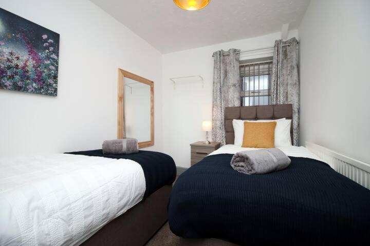 City Centre, Parking, Smart Tv'S In All Rooms Swansea Exterior foto